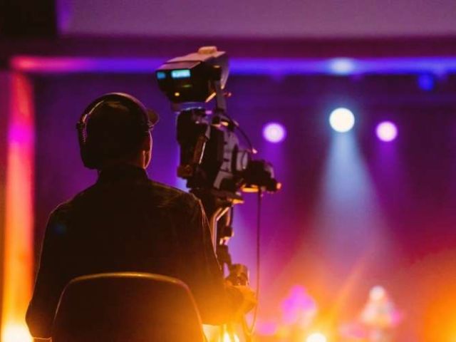 Oferta de empleo para profesor de audiovisual formación profesional