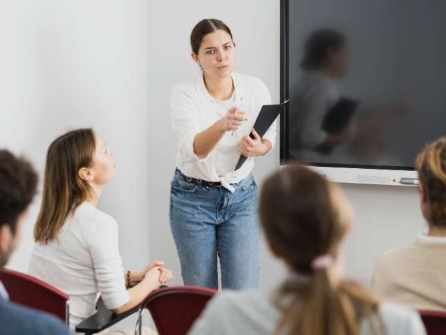 Trabajo para profesor en filología inglesa