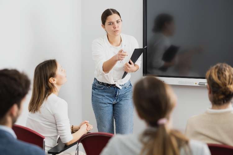 Trabajo para profesor en filología inglesa Trabajo para profesor en filología inglesa
