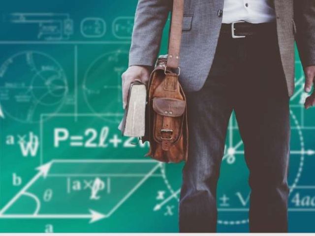 Oferta de empleo como profesor de matemáticas, biología y geología, física y química con c1 inglés