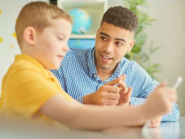 Oferta laboral para profesor de primaria de audición y lenguaje