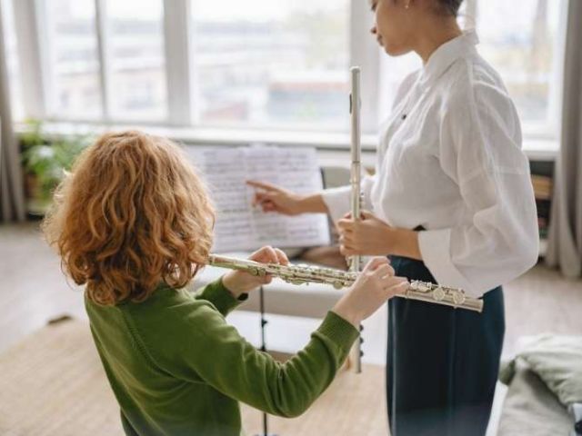 Trabaja para profesor de música