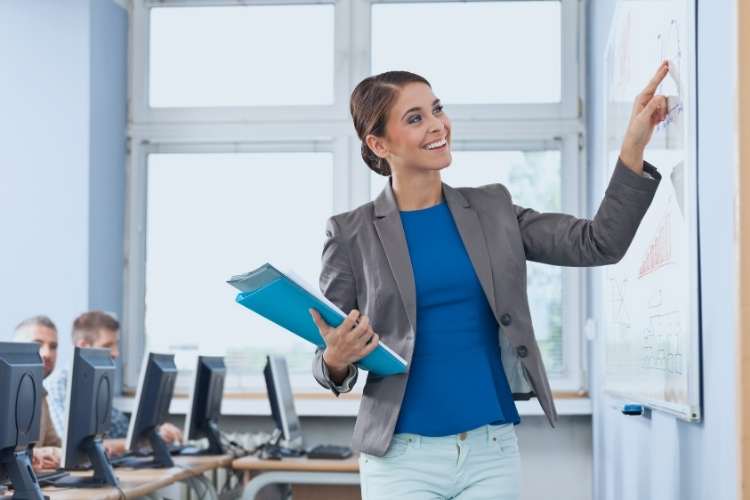 Trabaja para profesor del ámbito científico Trabaja para profesor del ámbito científico