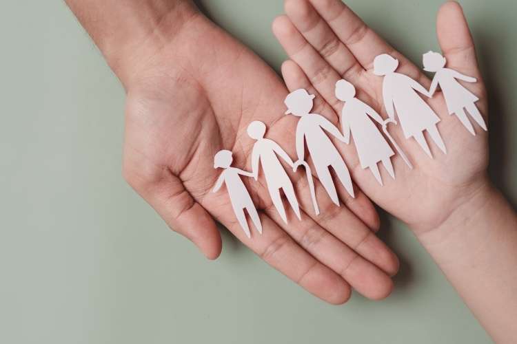 Trabajo para educador social acogimiento familiar extenso