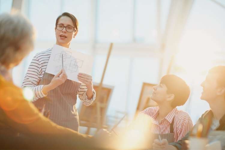 Oferta de empleo para profesor de artes gráficas Oferta de empleo para profesor de artes gráficas