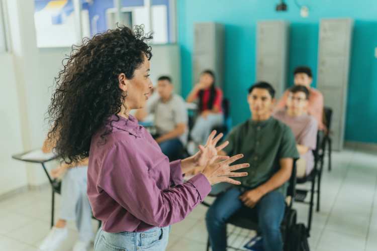 Oferta laboral para maestro de infantil Oferta laboral para maestro de infantil