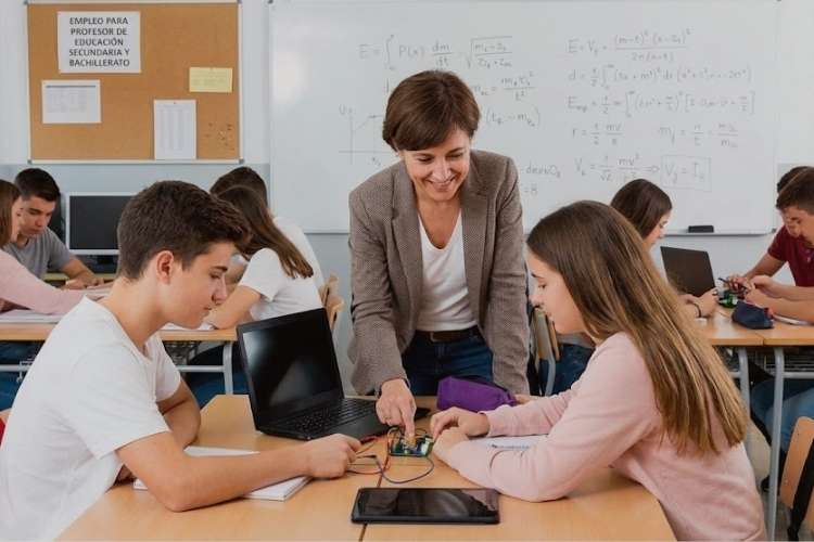 Empleo para profesor de educación secundaria y bachillerato