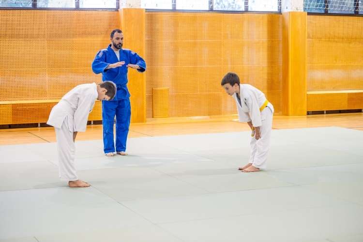 Trabaja como monitor de judo