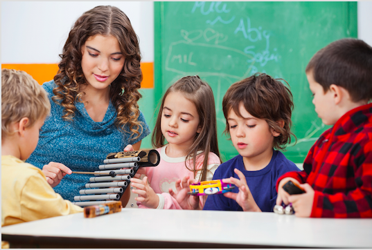 Descubre la nueva vacante en un colegio de Cádiz y el nuevo empleo en un colegio de Córdoba. Encuentra trabajo de profesor con CVExpres ahora ¡Entra ya!