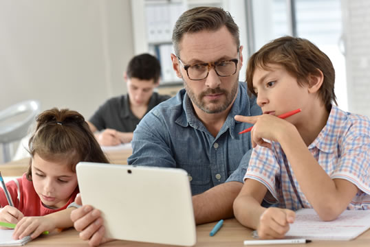 Trabajo en Colegios de Sevilla , empleo colegios concertados de Sevilla , vacantes centros privados de Sevilla