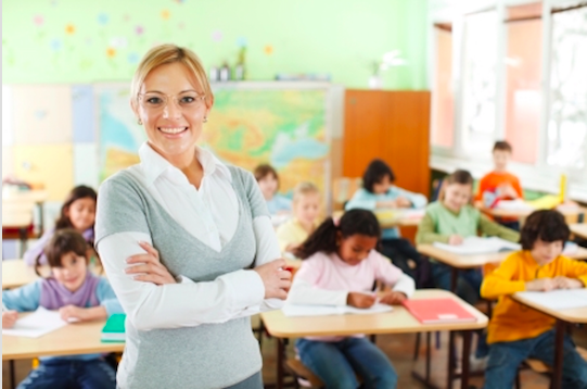 ¿Quieres trabajar como profesor en Murcia? Hoy traemos dos nuevas VACANTES DE PROFESOR de Primaria en Murcia. Encuentra empleo en colegios con CVExpres.