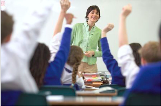 Presentamos 3 nuevas ofertas de empleo de profesor. Dos empleos de profesor en Barcelona y un empleo para maestro en Sevilla. Trabaja en colegios - CVExpres