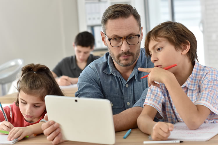 Usa tu creatividad para la búsqueda de Trabajo en Colegios Privados